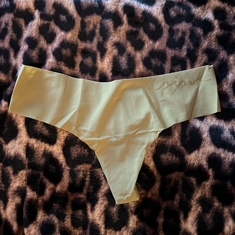 VS PINK panties size XS NWT